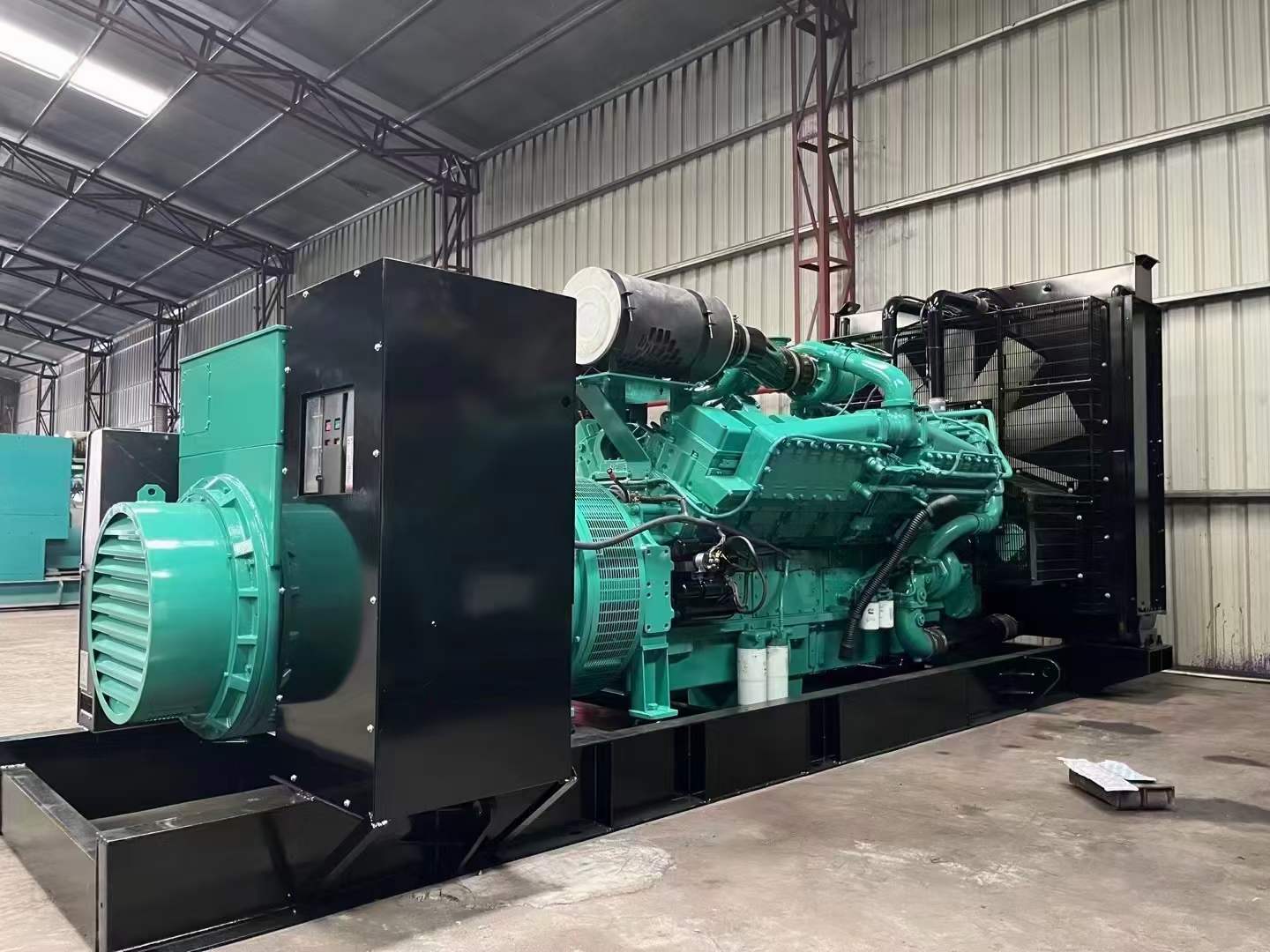 西丰如何降低 800kW 柴油发电机输出电流的波动？